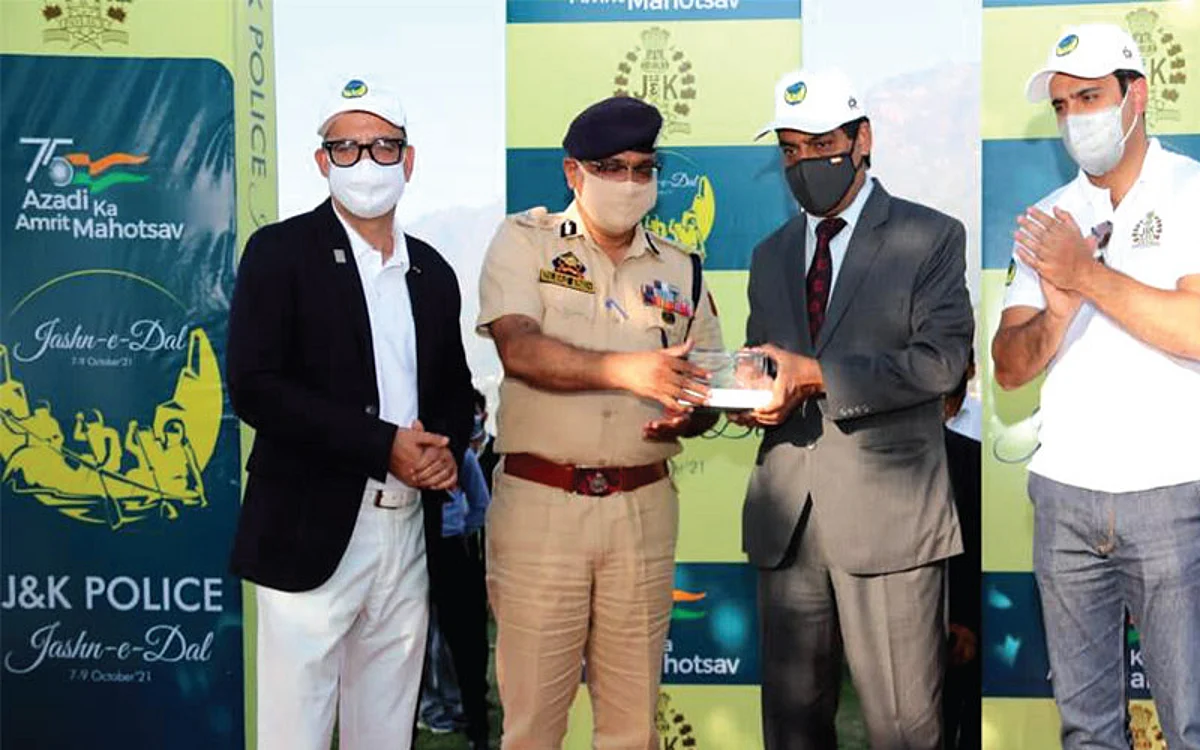 Azadi ka Amrut Mahotsav | Police’s mega water sports event Jashn-e-Dal concludes
