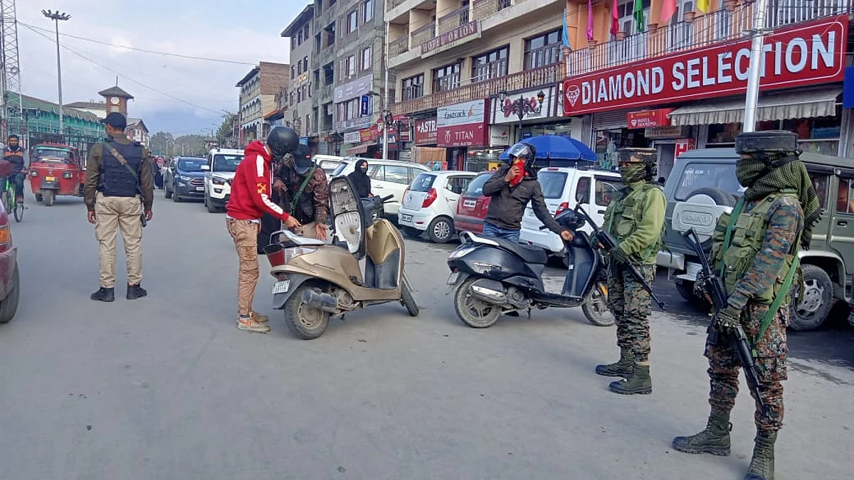 Mufti targets J&K admin over seizure of two-wheelers in Kashmir