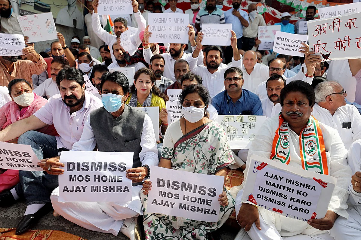 Rajni Patil leads sit-in protest in Jammu