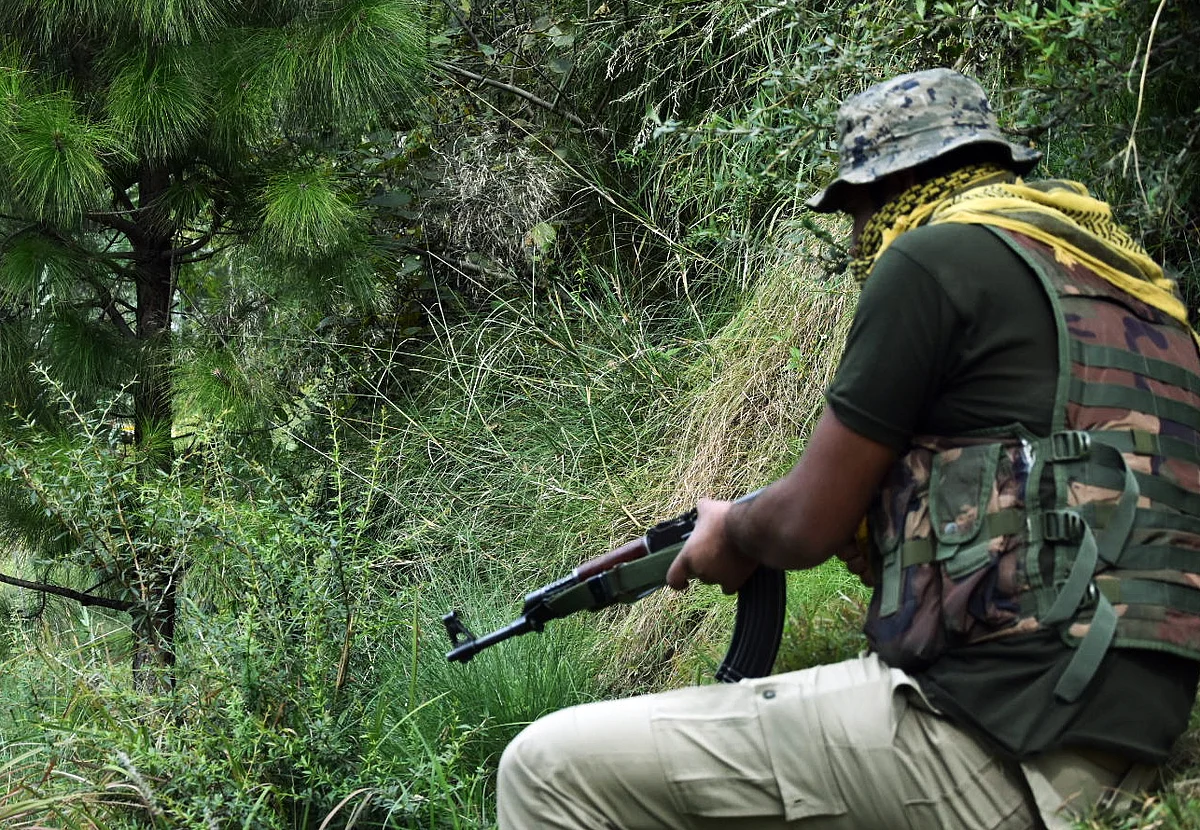 Detained foreign militant killed, three security personnel injured in Poonch gunfight