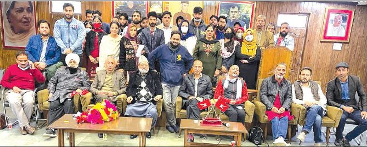 Won’t allow anyone to fiddle with J&K’s syncretism: NC