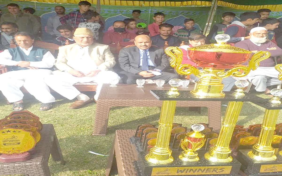 Star Eleven Langate wins Nowpora Premier League