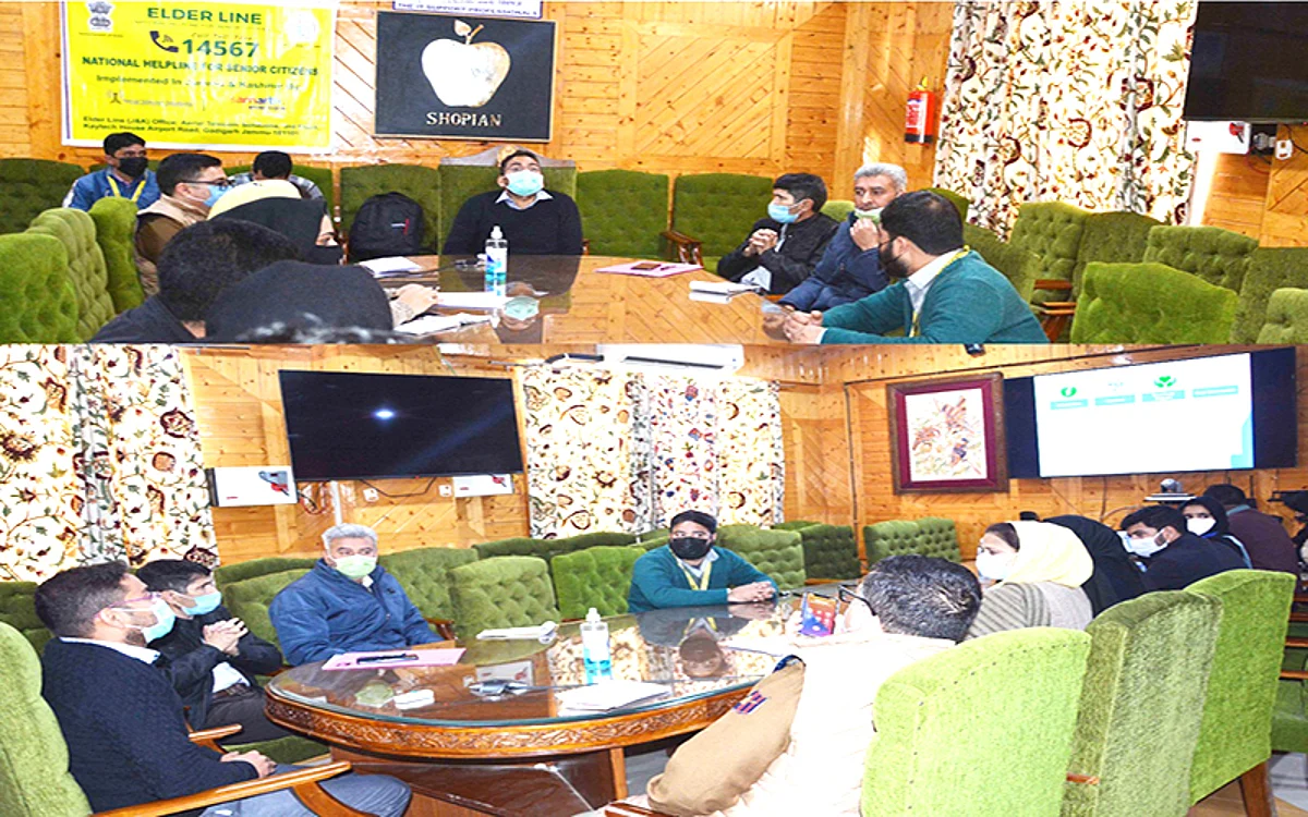 Shopian administration launches helpline