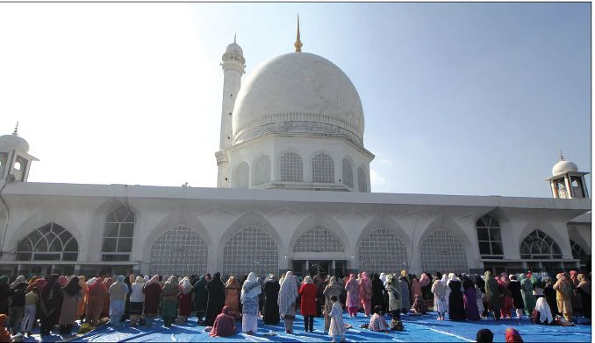 Eid-e-Milad-un-Nabi(SAW) celebrated with fervor across J&K