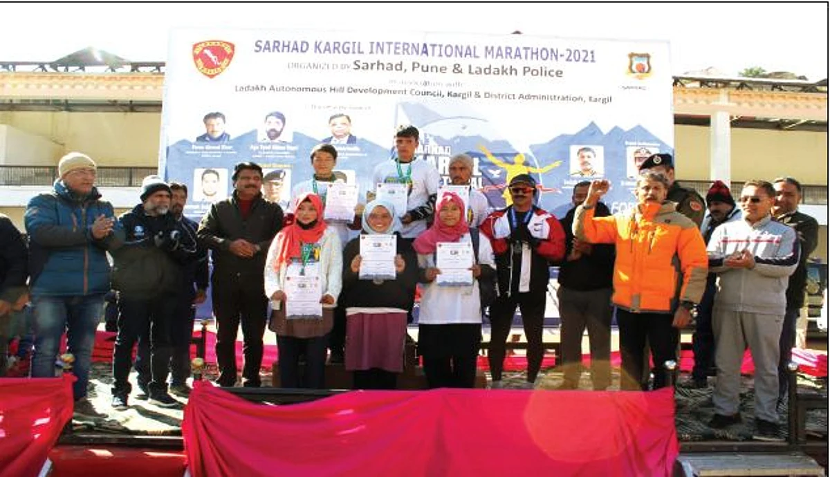 CEC Feroz Khan flags off Sarhad Kargil International Marathon 2021
