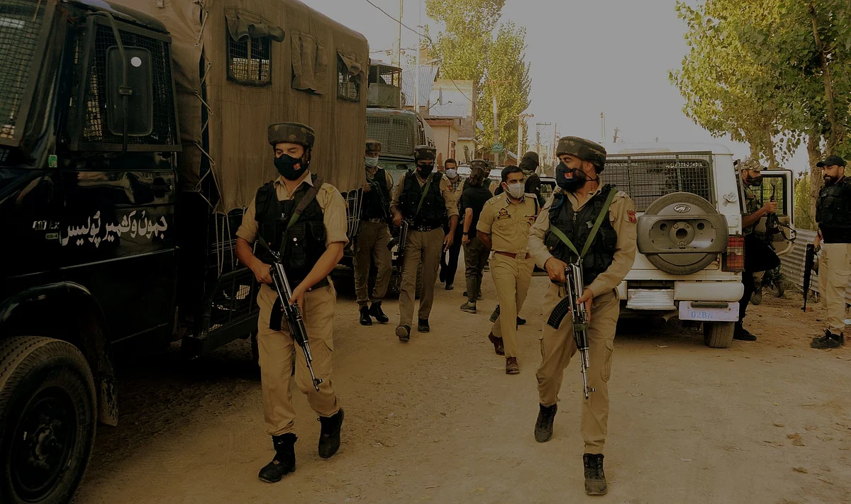 LeT militant killed in Natipora