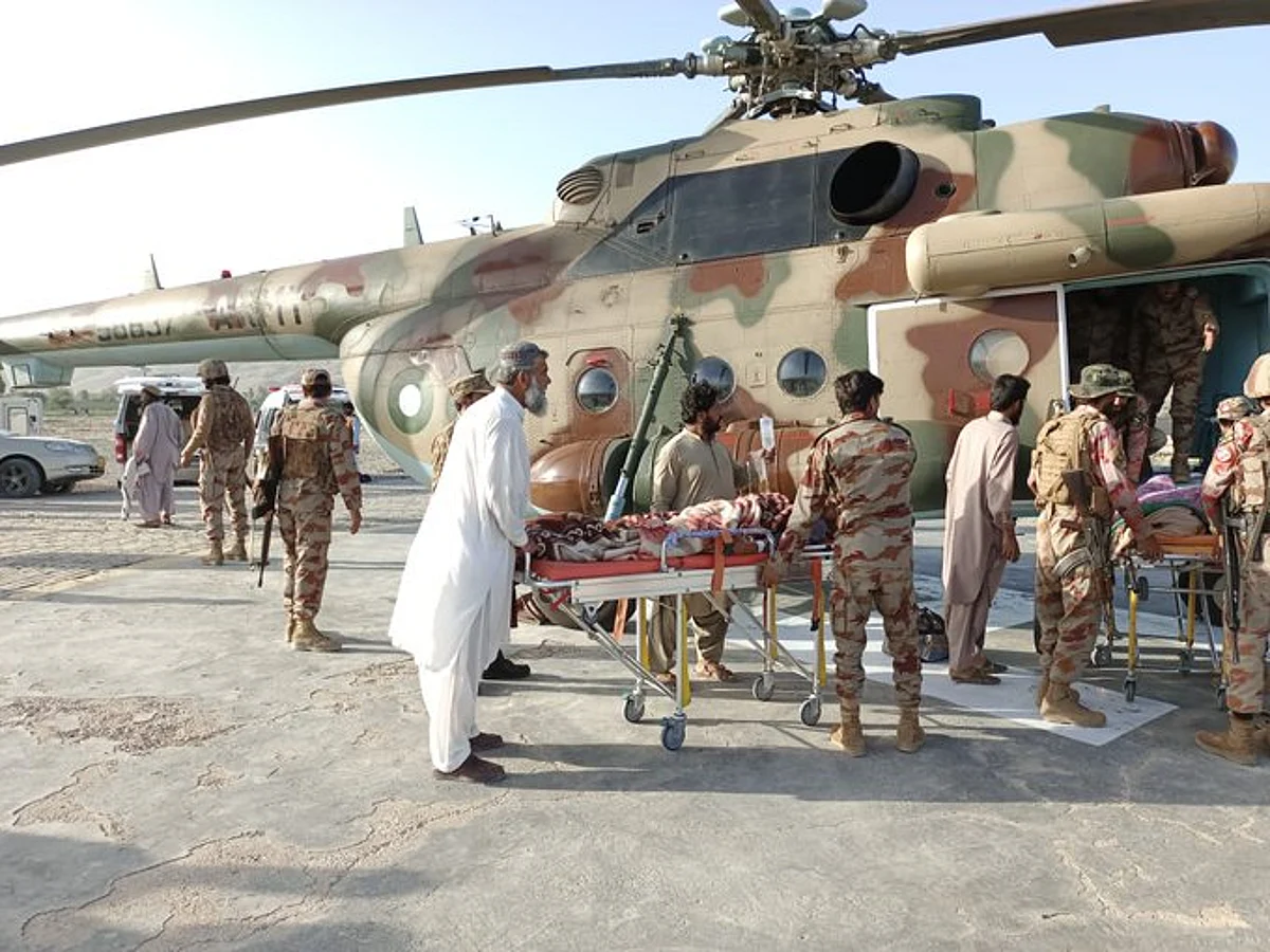 20 dead, over 300 injured in Pakistan quake