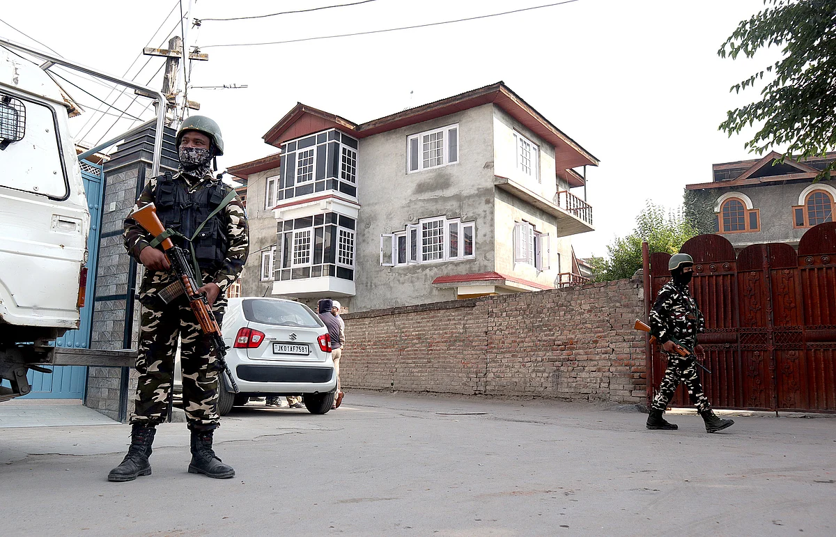 Srinagar administration deploys 40 teachers, masters, lecturers for assistance in NIA investigation