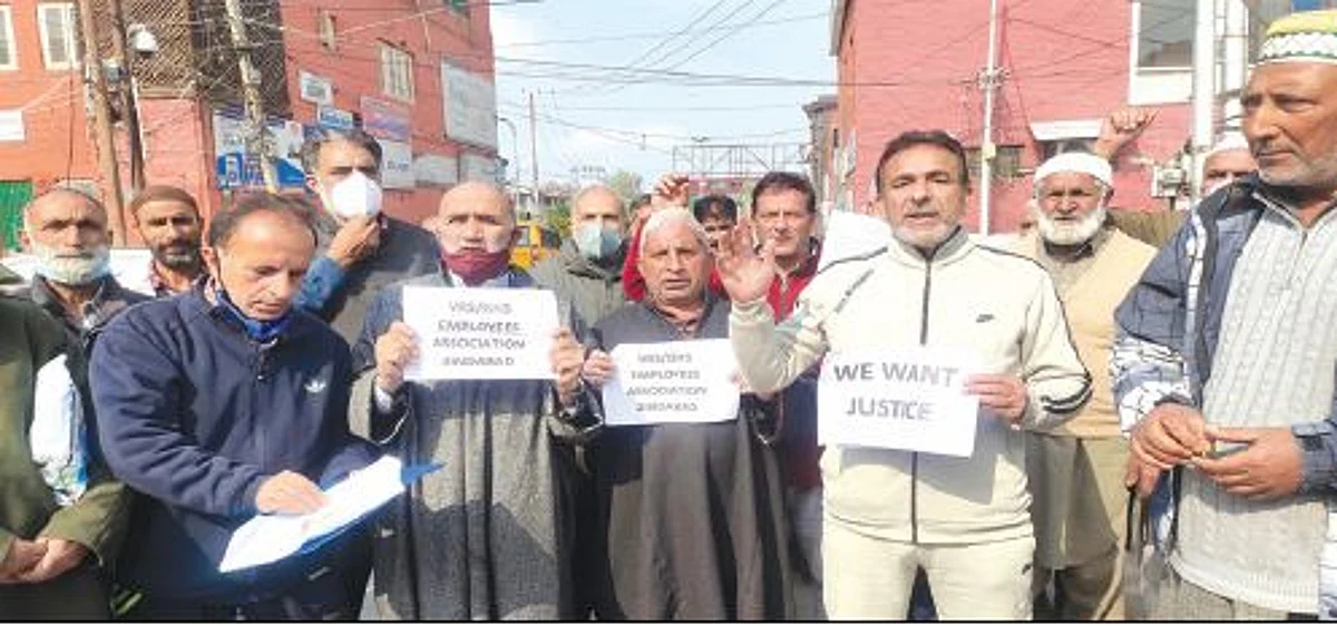 Retired SRTC employees demand pending retirement benefits