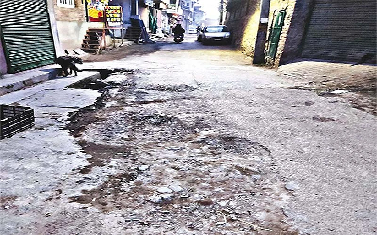 Sonwar residents decry dilapidated roads