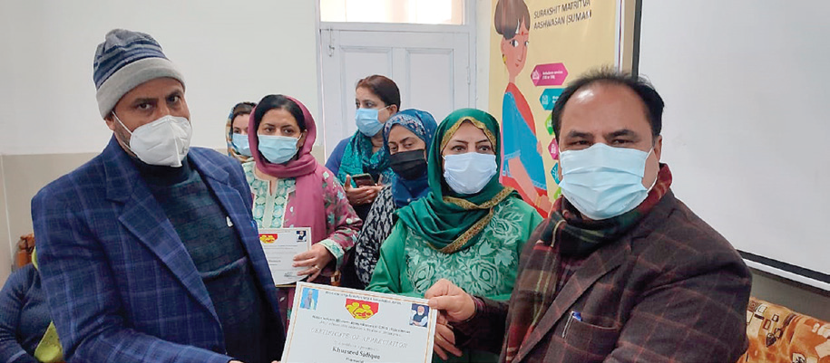 COVID-19 | DHSK felicitates health workers