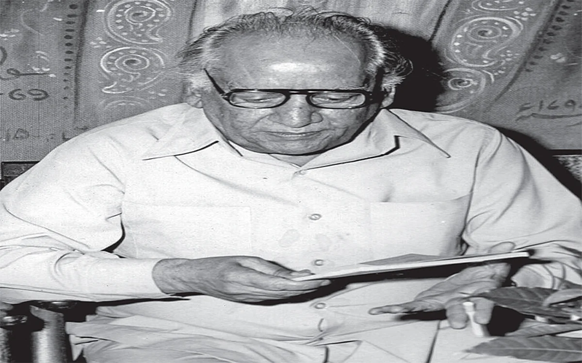 Faiz and the Times