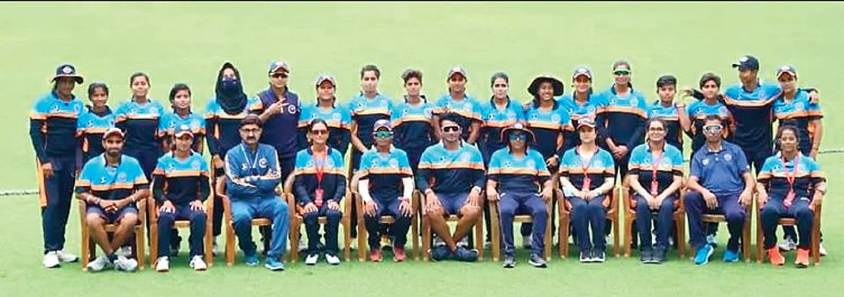 WOMEN’S SENIOR ONE DAY TROPHY | J&K books spot in knockout stage