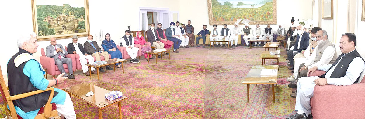 Former Minister, DDC member, Gurjar Desh Charitable Trust, various delegations call on LG