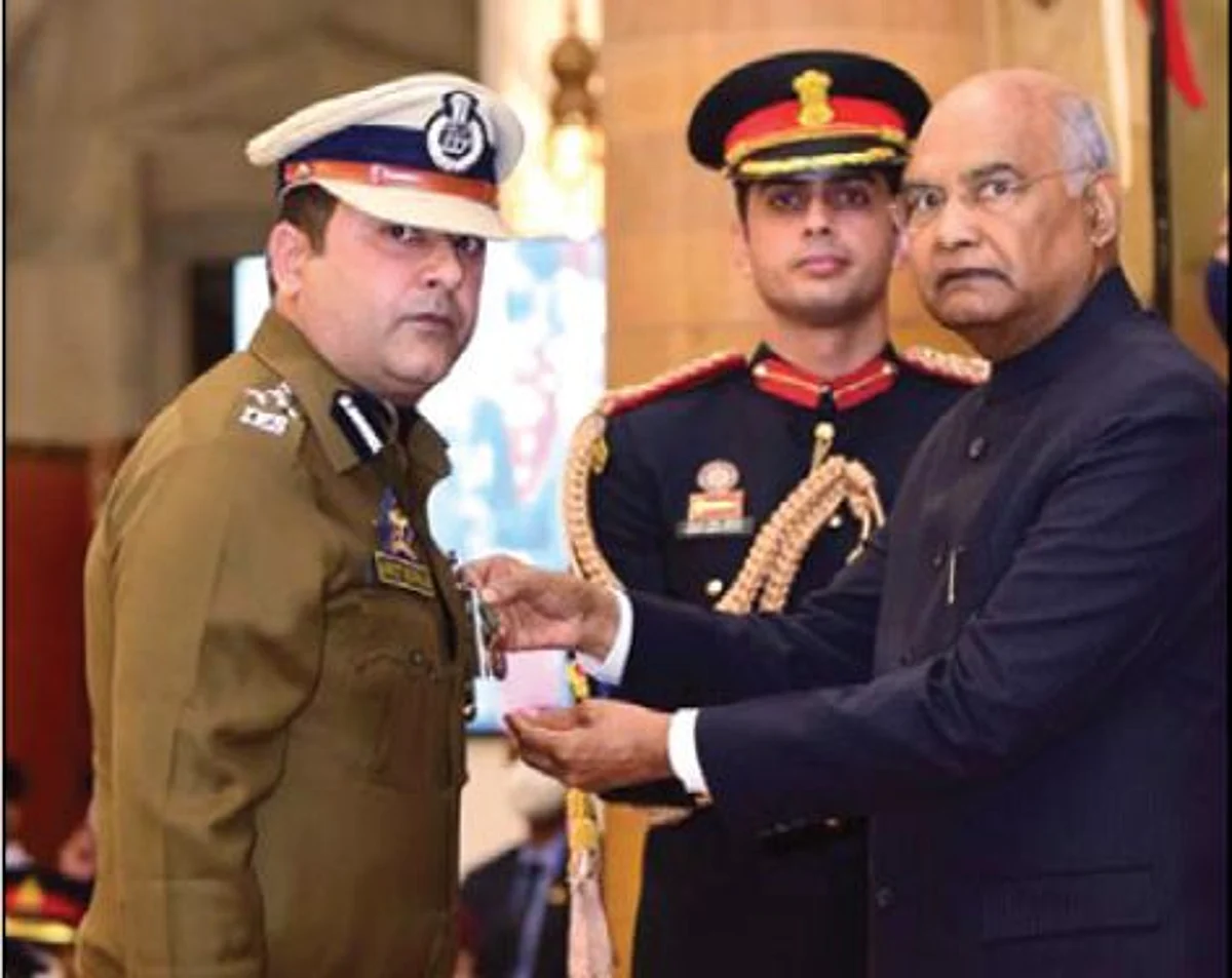 DIG Amit Kumar conferred with Shaurya Chakra award