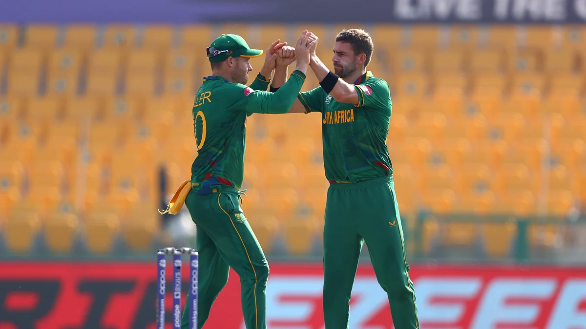 Bowlers take South Africa closer to semis by scripting six-wicket win over Bangladesh