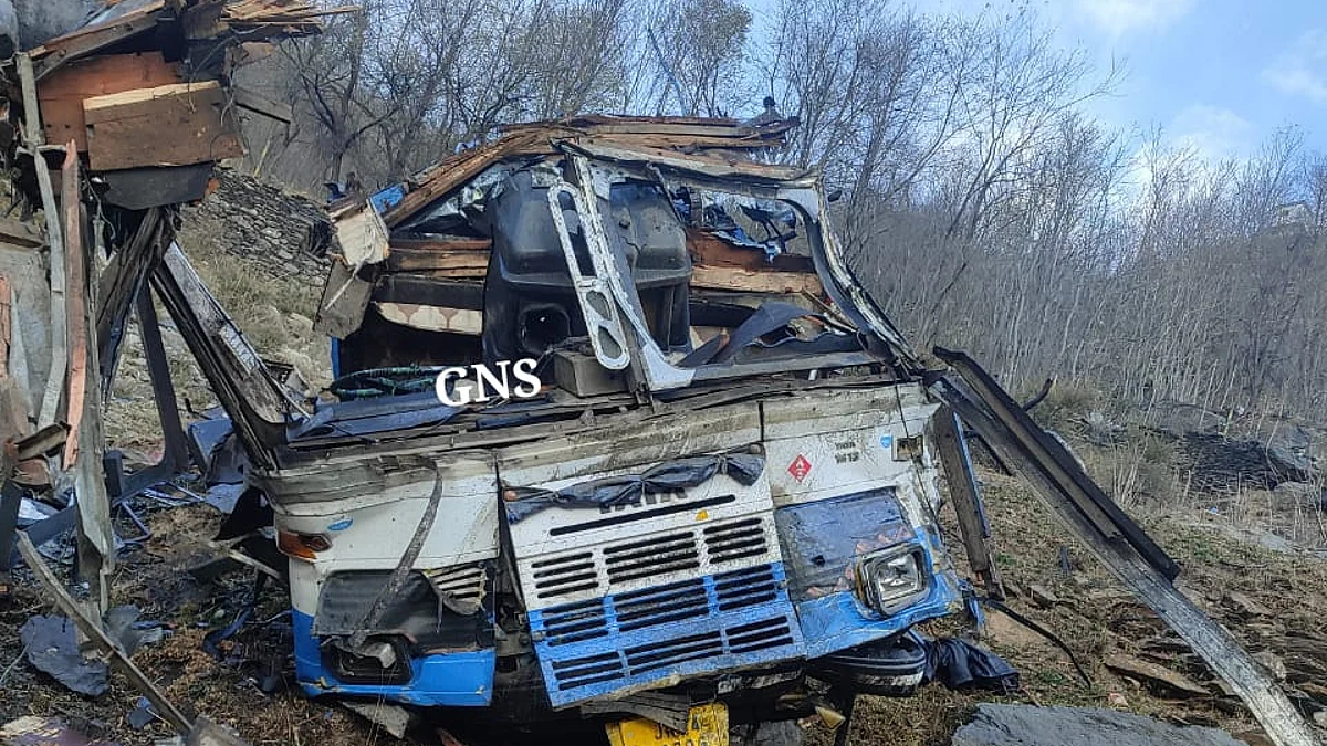 Driver killed after tanker falls into gorge near Jawahar Tunnel