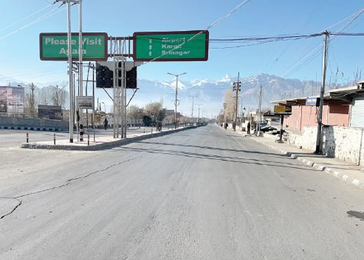 A complete bandh was observed in the twin districts of Leh and Kargil with almost all the business establishments, private offices remaining closed while private and public transport was seen off the road.