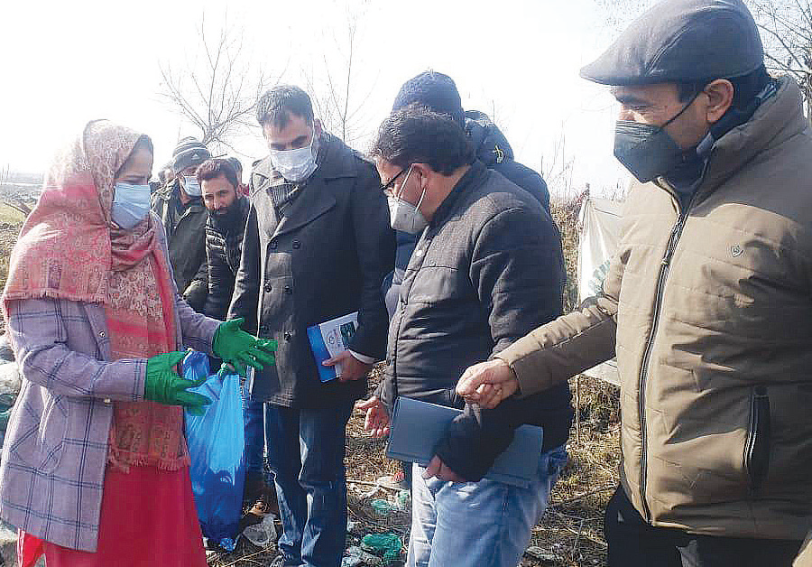 Cleanliness drive held in Hokersar wetland