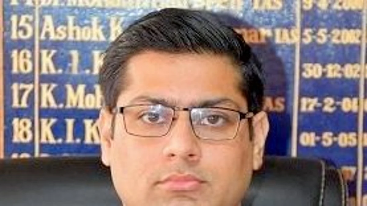 “Vikas Kundal, MD JKPCC, is transferred and posted as Deputy Commissioner Rajouri,” read an order, issued by the General Administration Department.