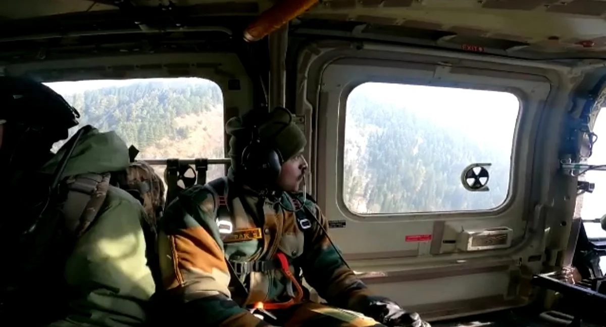Army conducts heliborne exercise in higher reaches of Kashmir