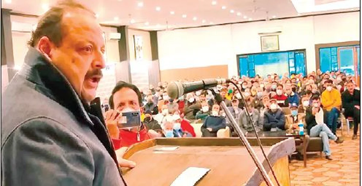 Highest authority in UPA stalled Kashmiri Hindu Shrines Bill: Rana