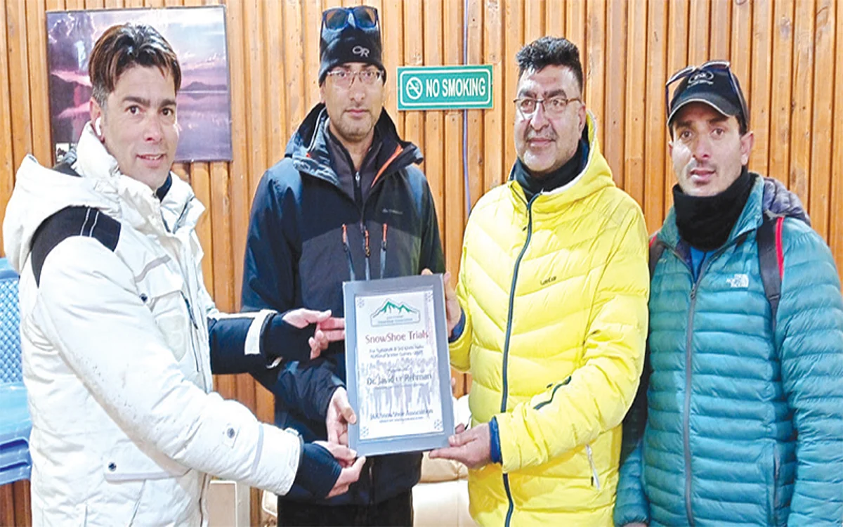 Open SnowShoe trials held in Gulmarg
