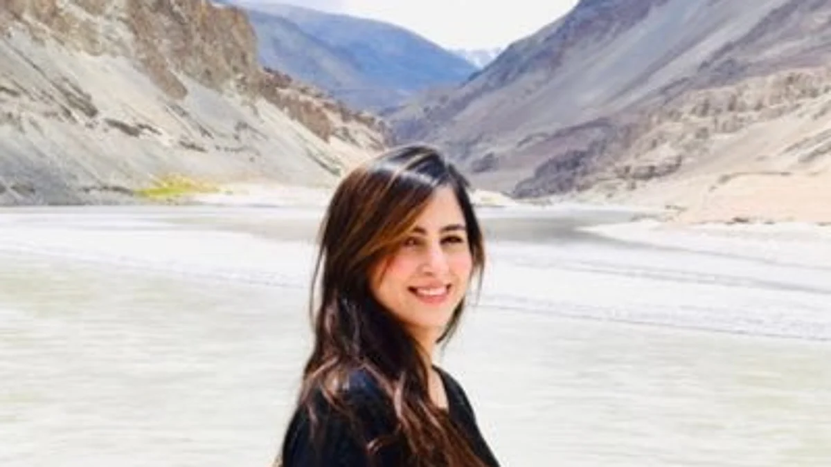 Parsa is a lawyer and political strategist, and works for the Samruddha Bharat Foundation in New Delhi, where she works with leaders across various political parties.