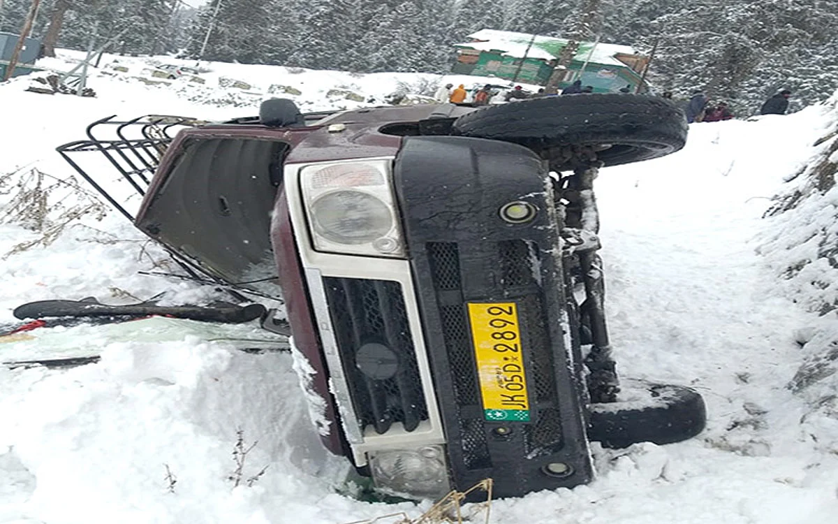 4 injured in Gulmarg accident