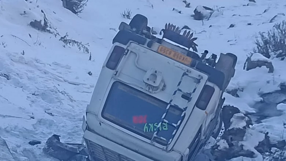 Even before a police team reached, the driver had managed to escape the spot, an official added.