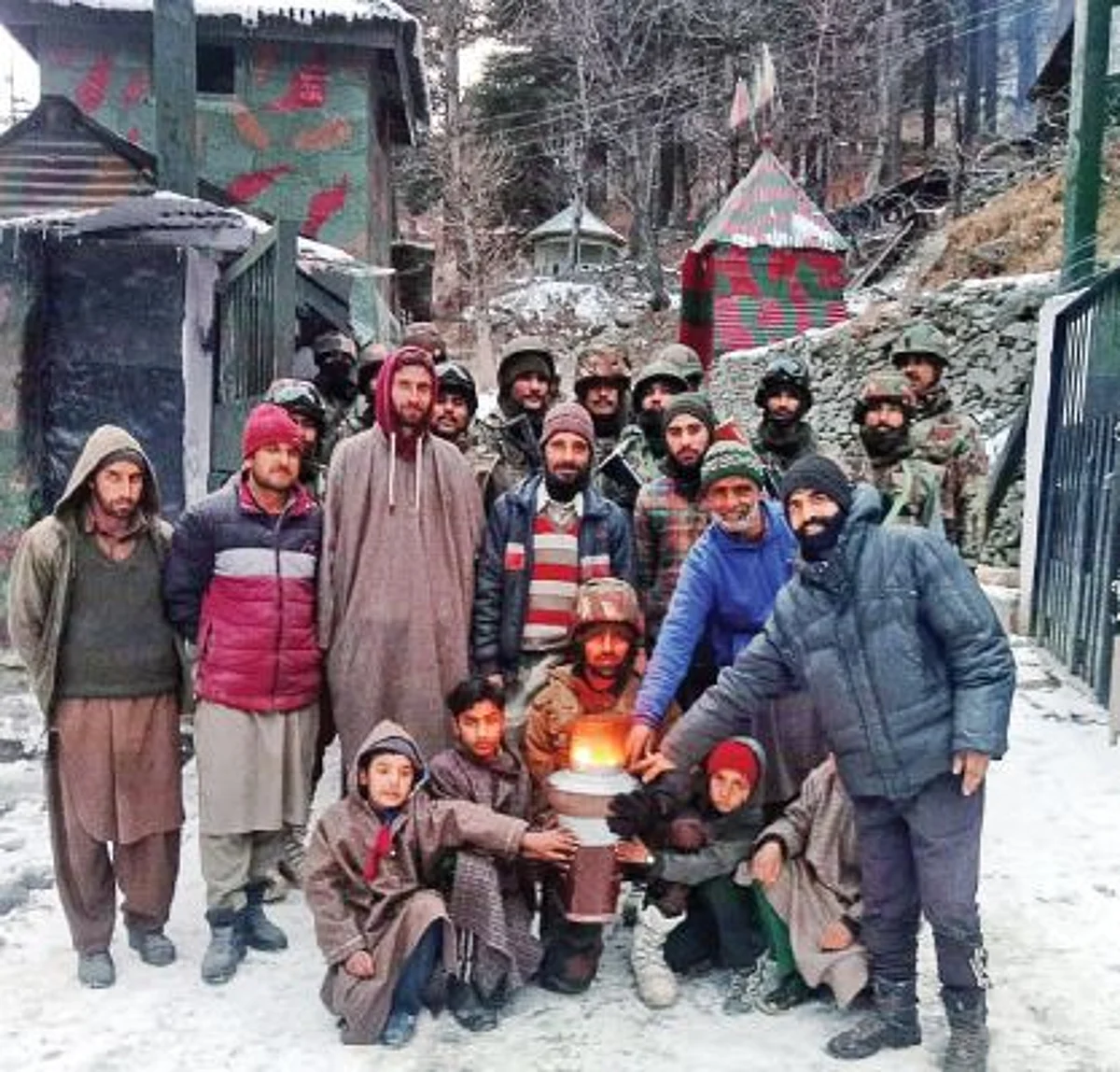 According to Col Emron Musavi, PRO(Defence ) Srinagar, the company is deployed in the foothill of Shamshabari Ridge and followed the Grand Celebration held on December 13 at Pahrkian on Shamshabari with this rally.
