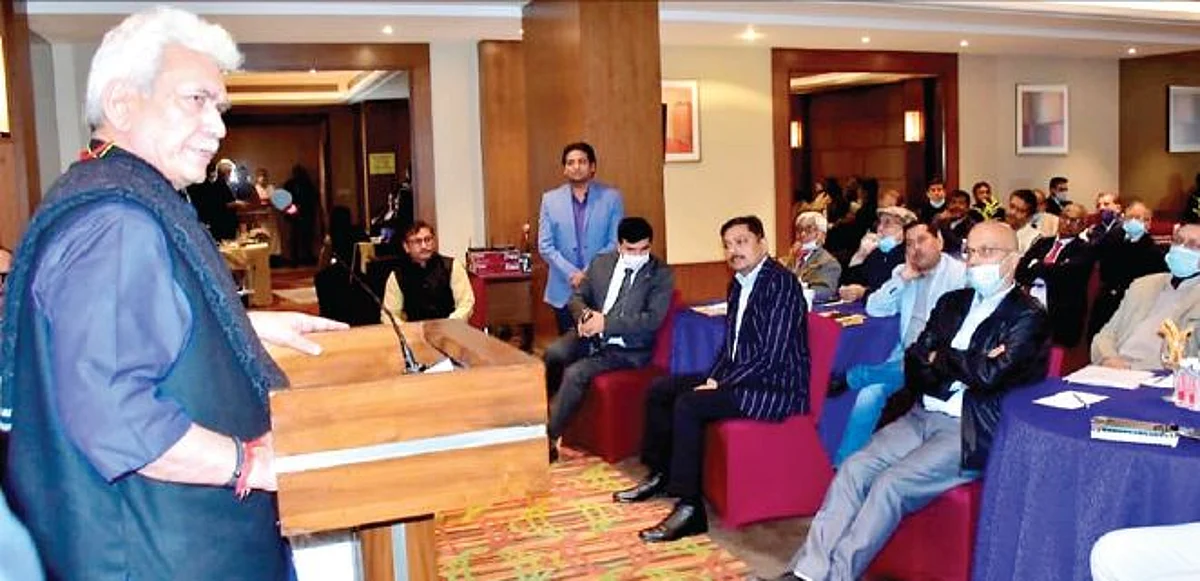 J&K moving towards becoming strong pillar of Aatma Nirbhar Bharat: LG