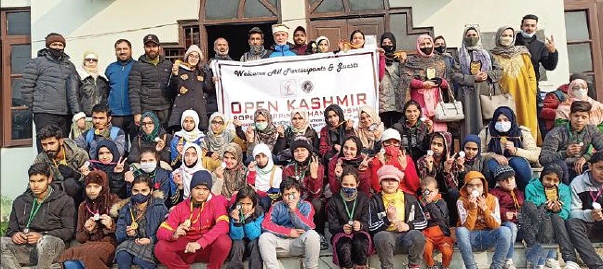 In the event players from various clubs, institutes and colleges of Kashmir participated.