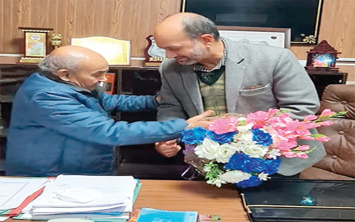 Dr Ghulam Ali Shah takes charge of GMC Rajouri as incharge Principal