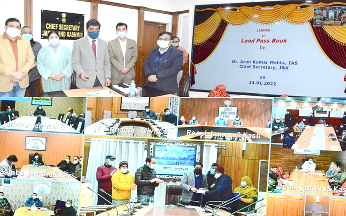CS hands over trilingual land passbooks to farmers