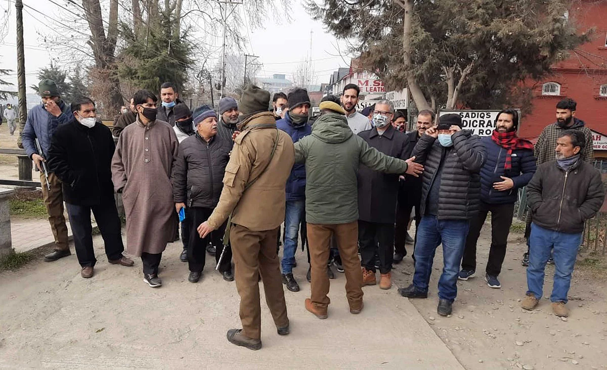 NC, PDP workers protest after ‘detention’ of their leaders