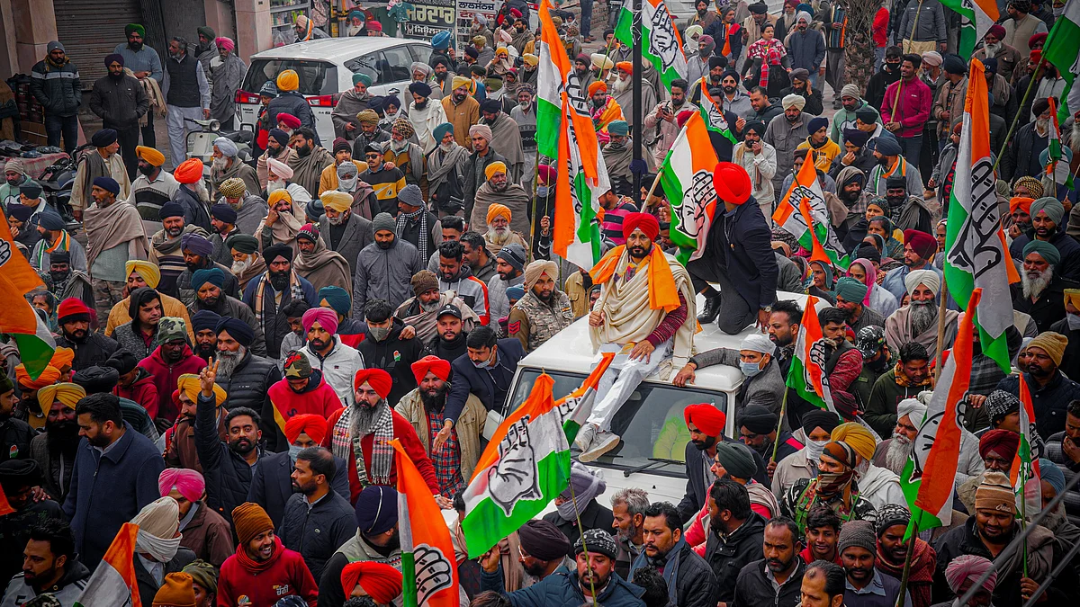 Political observers believe the decision of the Congress to go to the polls in the state, which is witnessing a five-cornered contest, under the leadership of three-time legislator Channi, the state's first Dalit Chief Minister, is to woo the Dalit Sikh votes that constitutes 32 per cent Scheduled Caste population in the state, the country's largest.