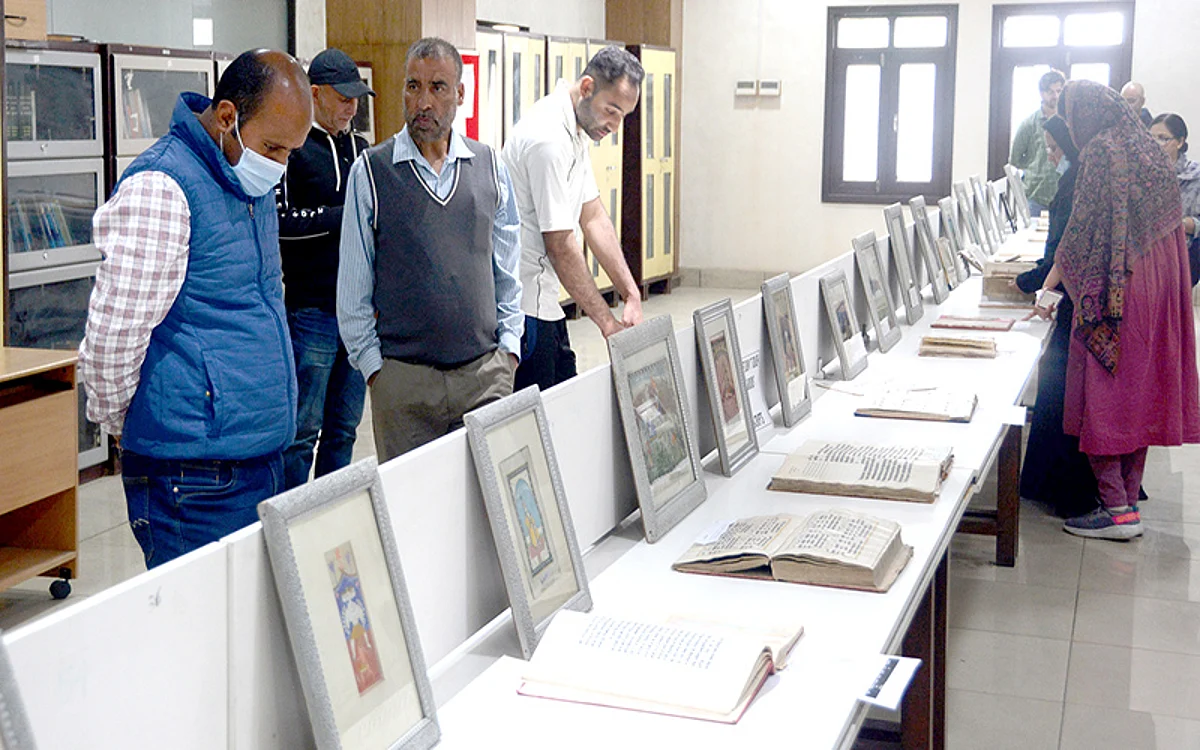 World Book Day-2022|Libraries Department organises exhibitions to promote book reading