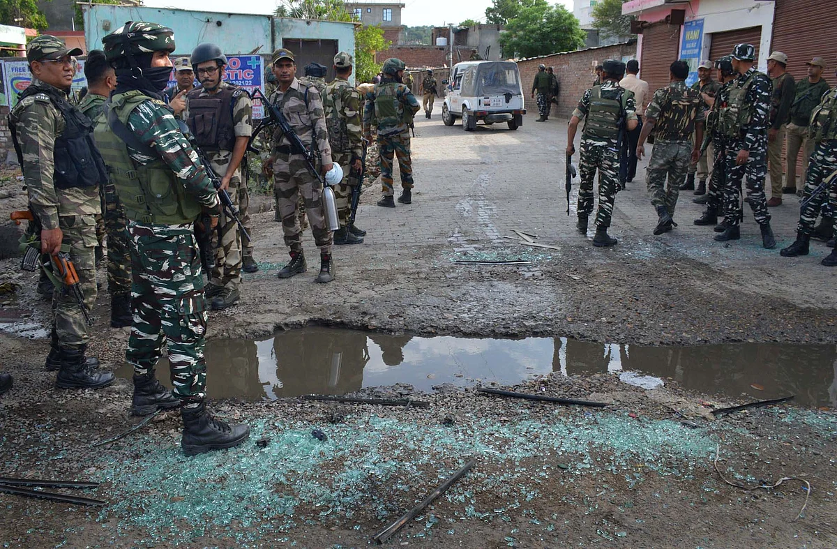 2 Jaish suicide attackers, CISF ASI killed in Jammu encounter: DGP