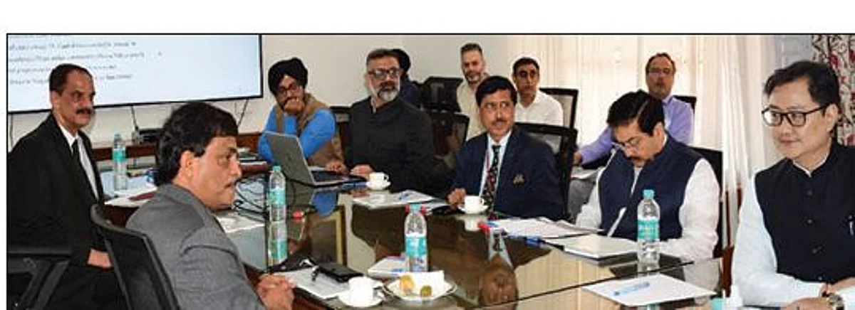 Union Law Minister, LG review development of judicial infrastructure under CSS