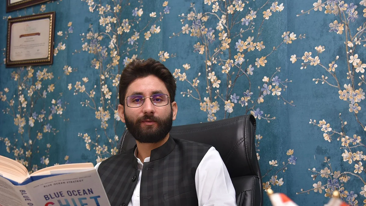 JKWP President Mir Junaid condemns killing of female teacher in Kulgam