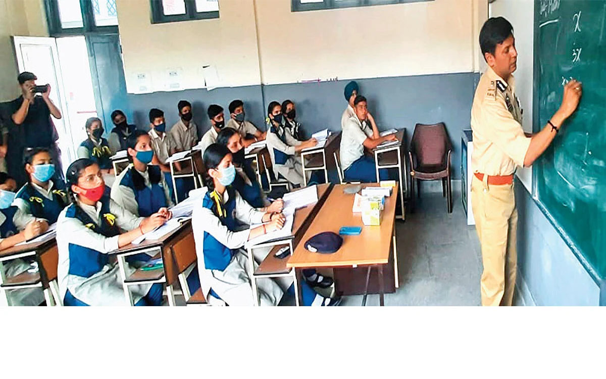 ADGP Mukesh Singh turns teacher in school