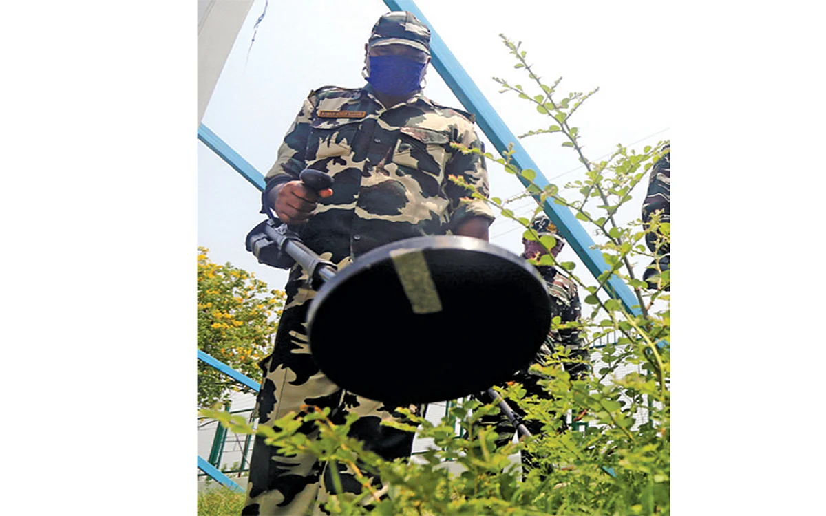 Amarnath Yatra | Jawans sensitised about threat posed by sticky bombs: CRPF