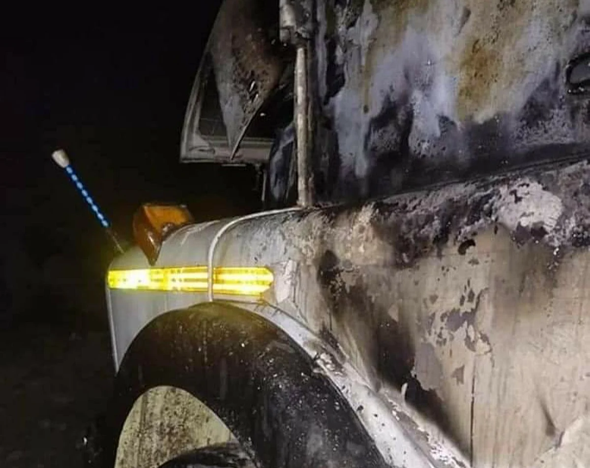 Police register case after miscreants damage tipper in Bijbehara