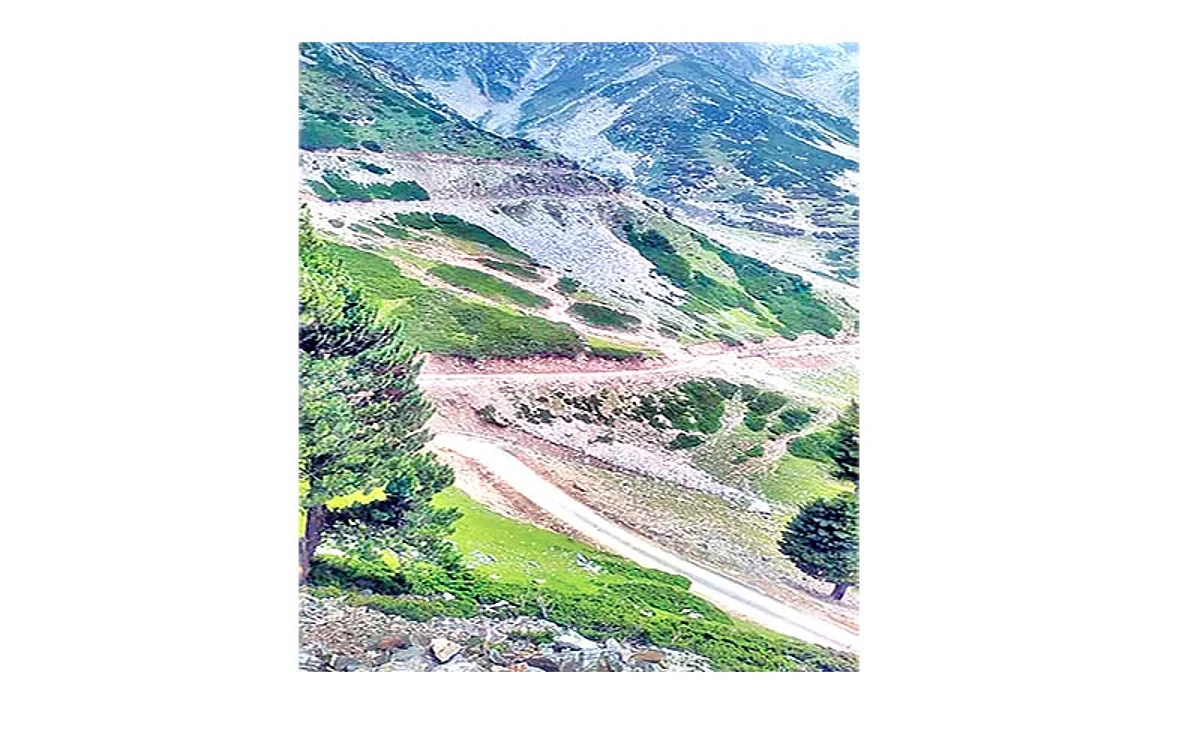 Inadequate infrastructure keeping tourists away from scenic beauty of Brengi Valley