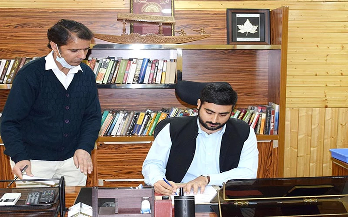 Akshay Labroo assumes charge as Director Information