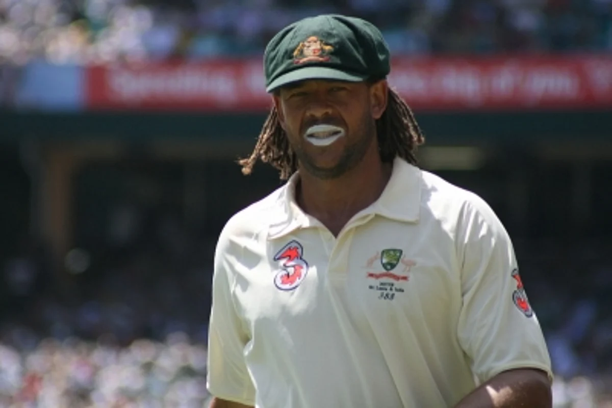 Former Australian cricketer Andrew Symonds has died at the age of 46 in a a single-car crash late on Saturday.