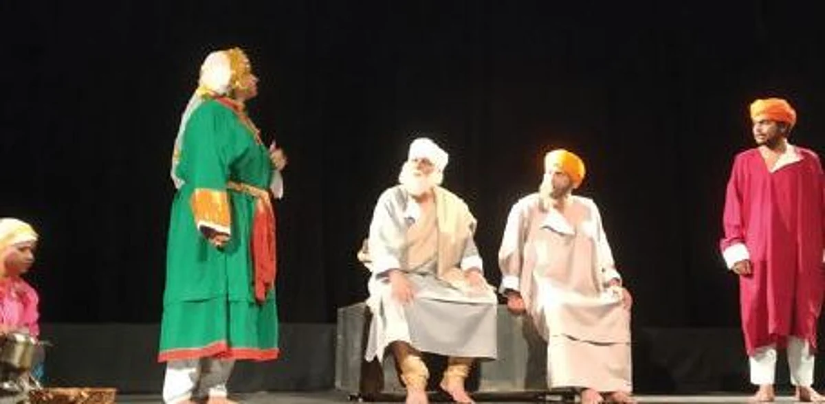Popular play ‘Ek Aur Birbal’ staged in Jammu, draws accolades