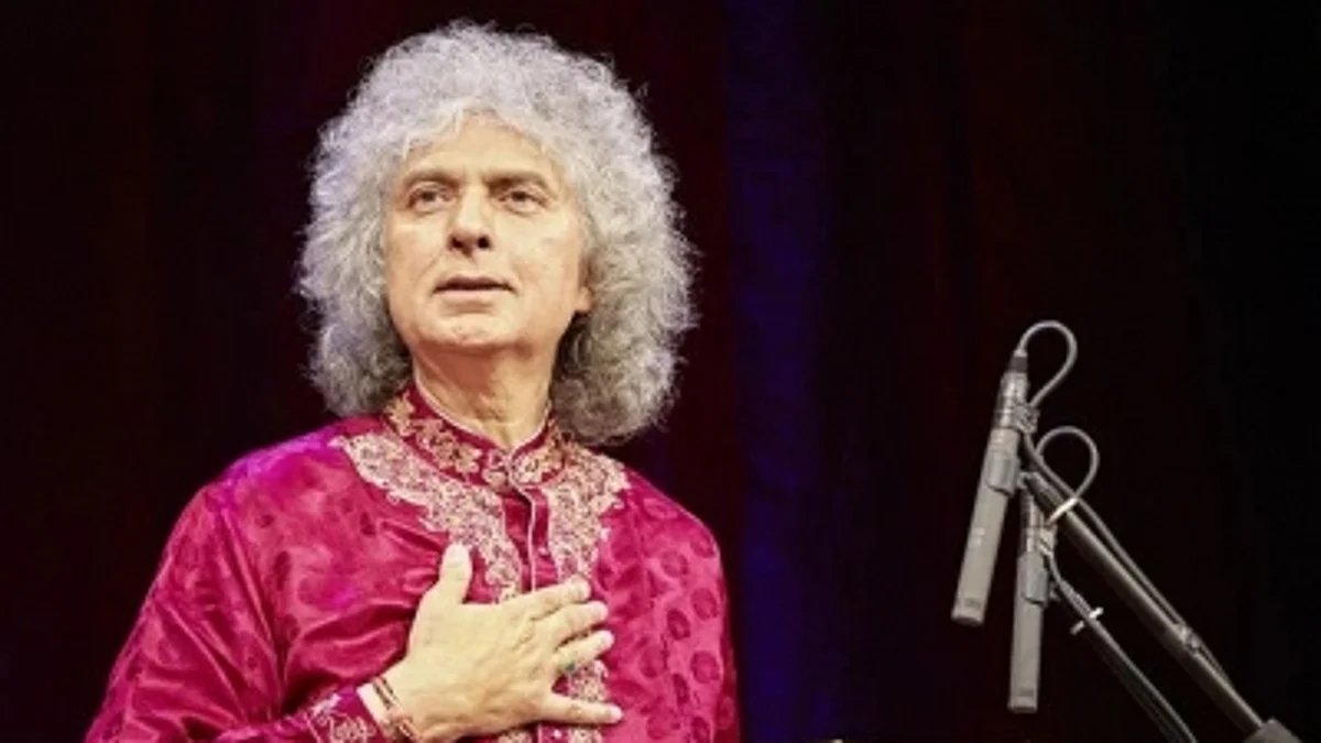 Pt Shiv Kumar Sharma cremated with full state honours