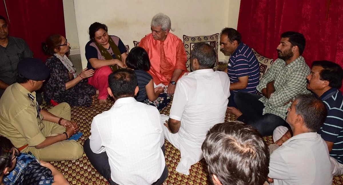 We stand shoulder to shoulder with the bereaved family: LG Sinha visits Rahul Bhat’s family in Jammu